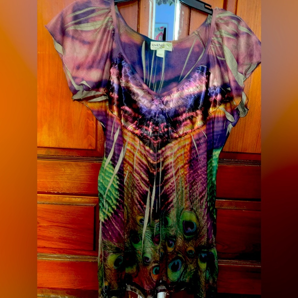 Energé Brand Peacock Design Top. Size Large